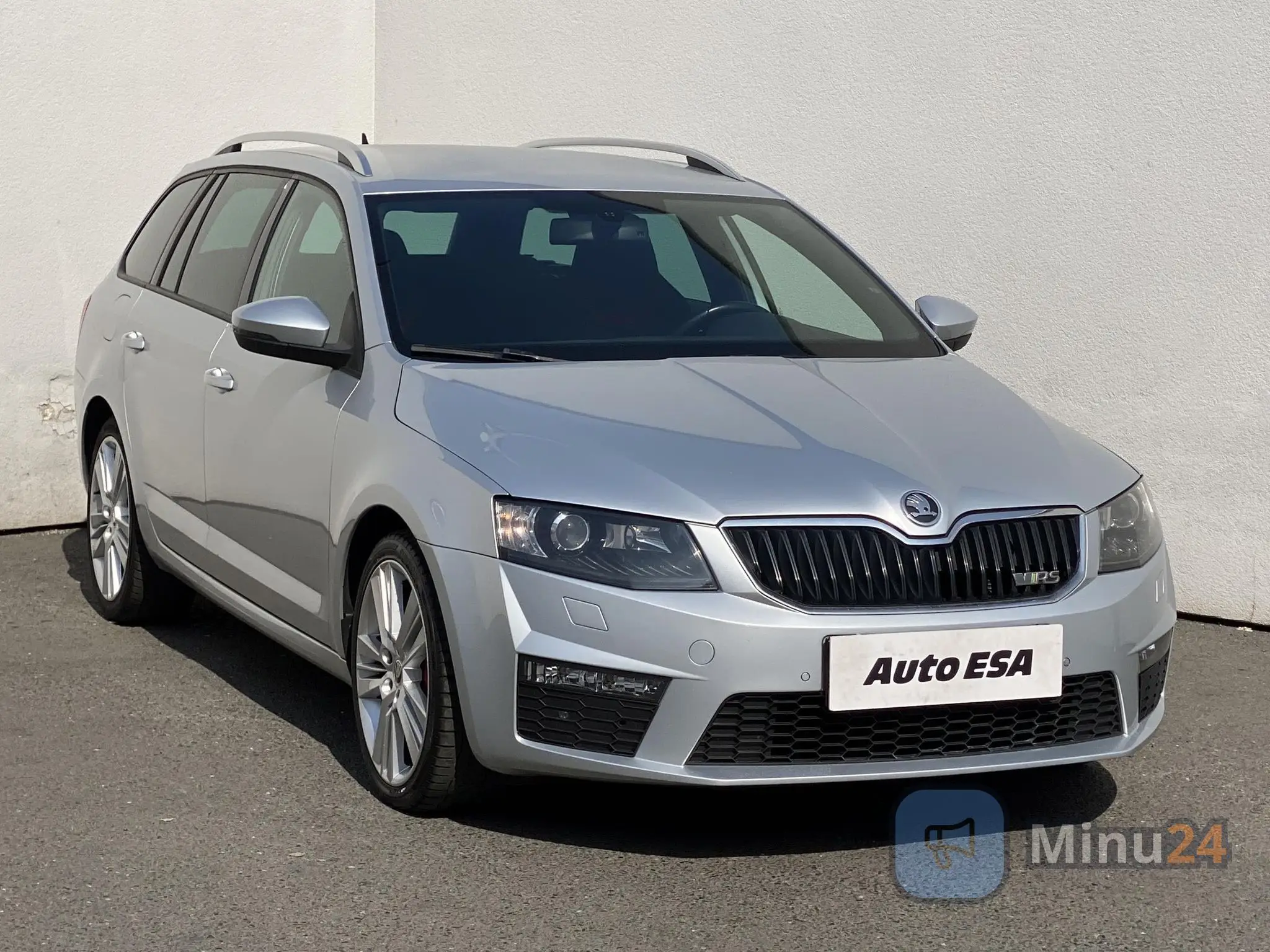 77 In excellent condition Skoda Octavia 2017 Facelift - Image 2